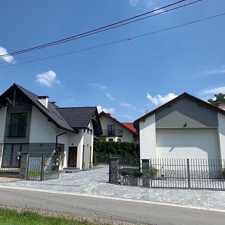 Cozy 2-Bedroom Vacation Apartment With Entire Top Floor Gaj  Kültér fotó