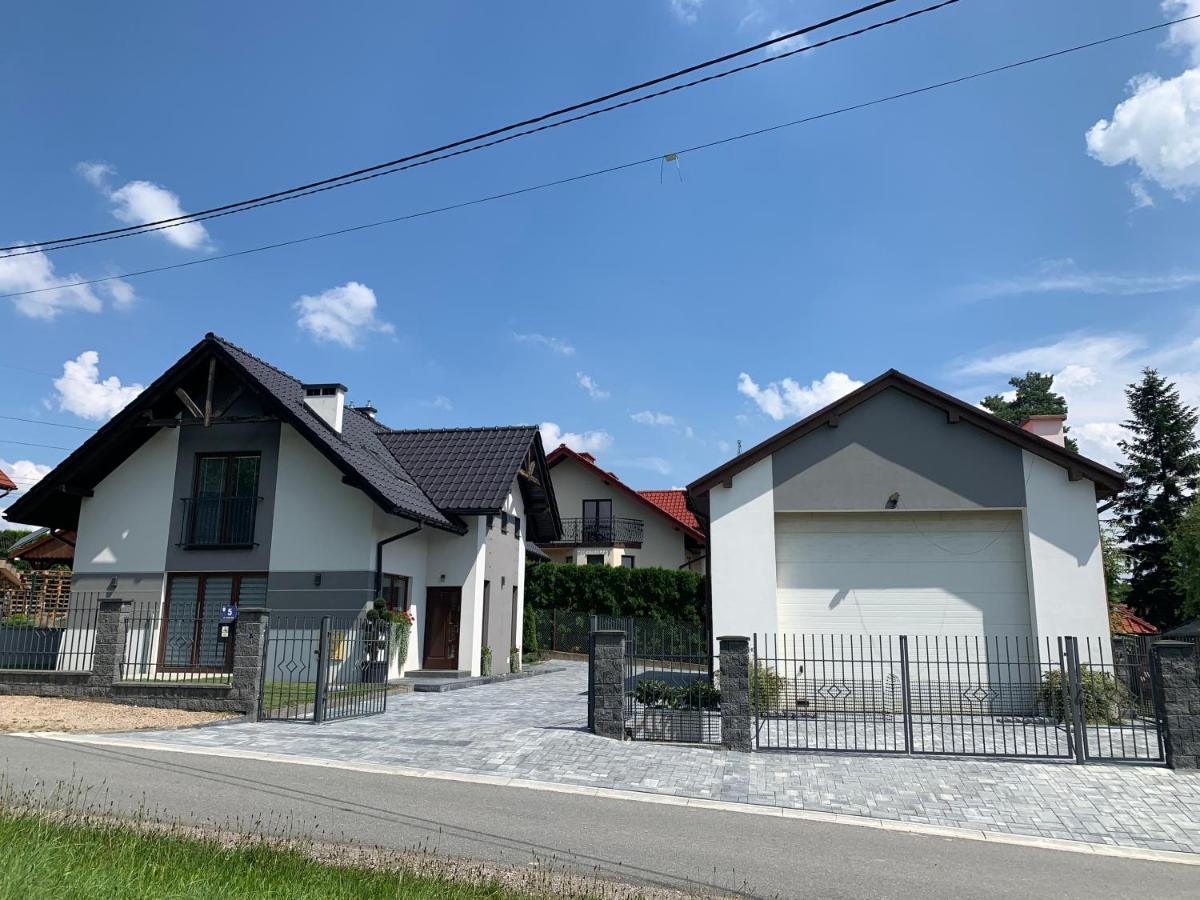 Cozy 2-Bedroom Vacation Apartment With Entire Top Floor Gaj  Kültér fotó